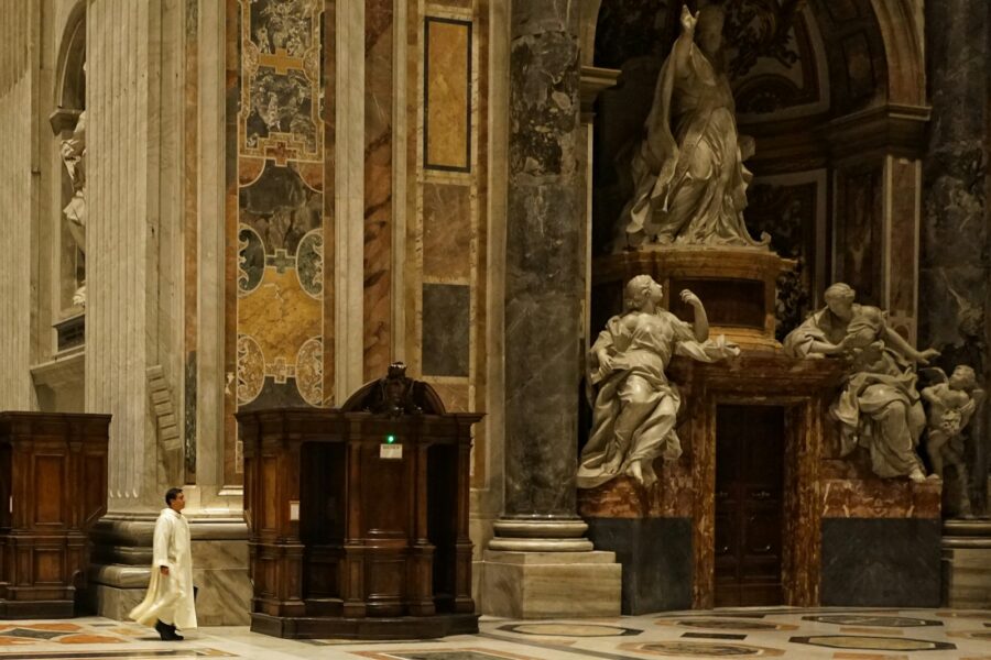 When dead pope went trial inside bizarre cadaver