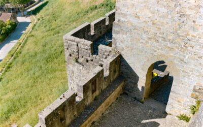 How medieval siege ladders worked and why they were so risky