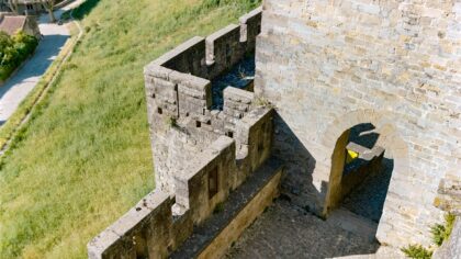 How medieval siege ladders worked and why they were so risky