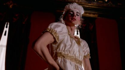 How powdered wigs became a fashion craze in Europe and what they secretly signaled