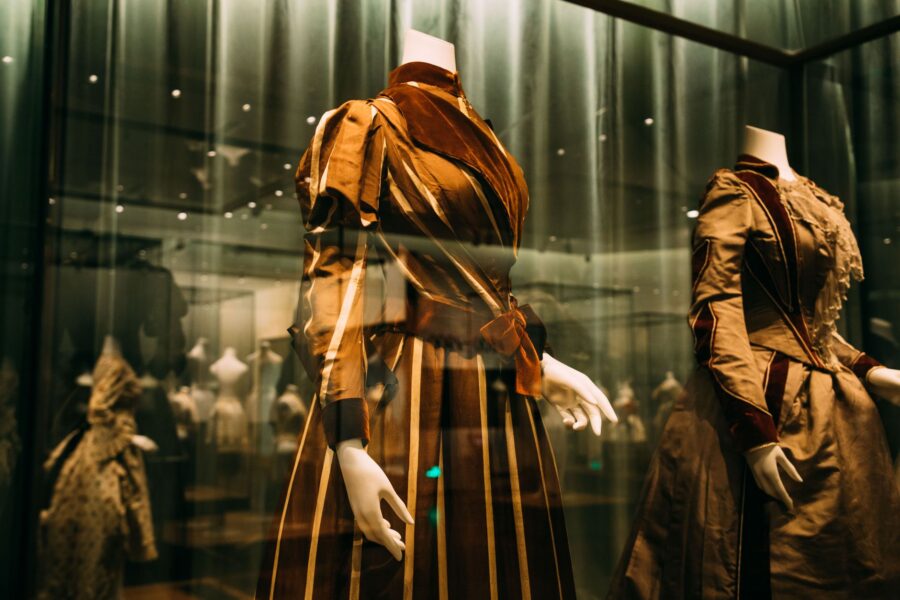 Green victorian dress