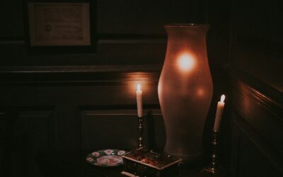 How Victorian ghost hoaxes mixed cheap tricks, real grief and the birth of paranormal “science”