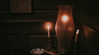 How Victorian ghost hoaxes mixed cheap tricks, real grief and the birth of paranormal “science”