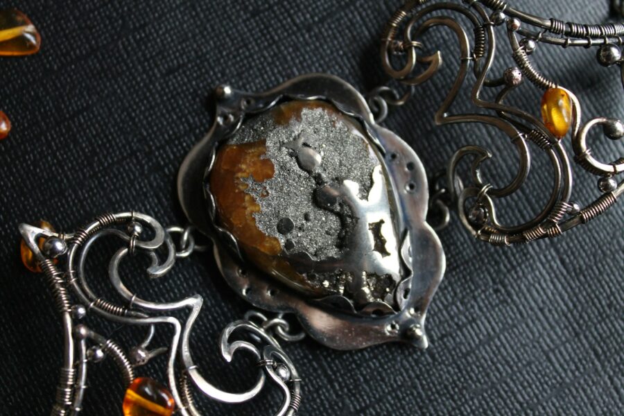 Victorian hair jewelry locket closeup