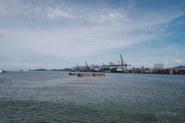 Chinese junk ship