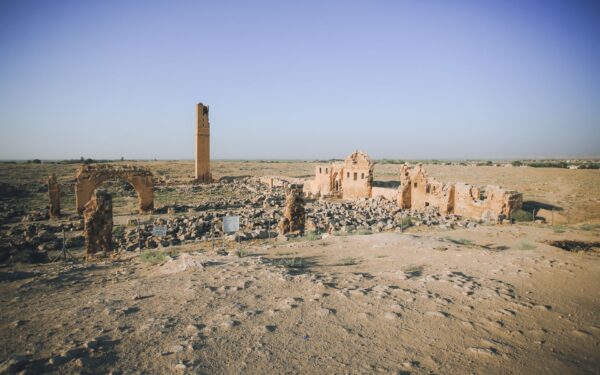 Why ancient Sumerian cities mattered: mudbrick skylines, canals and the first urban experiments