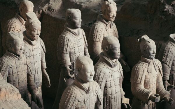 Why the terracotta warriors march in silence: power, afterlife and craft in Qin China