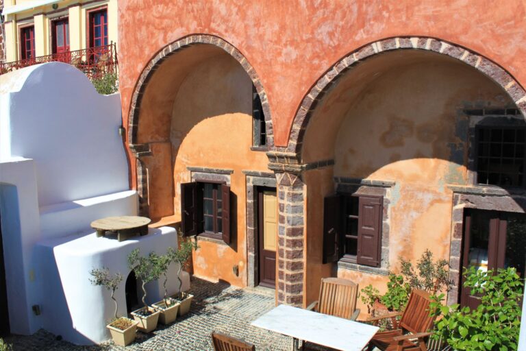 Greek courtyard house