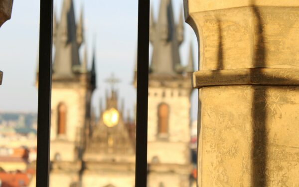 How the defenestrations of Prague turned window‑throwing into a political weapon