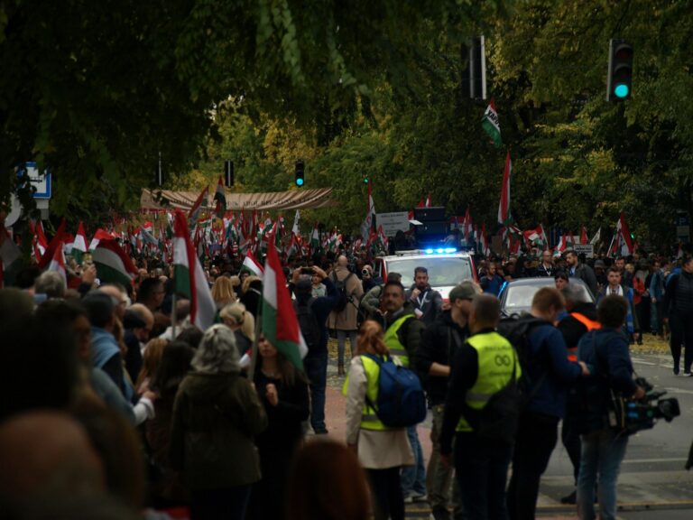 Hungarian protesters budapest