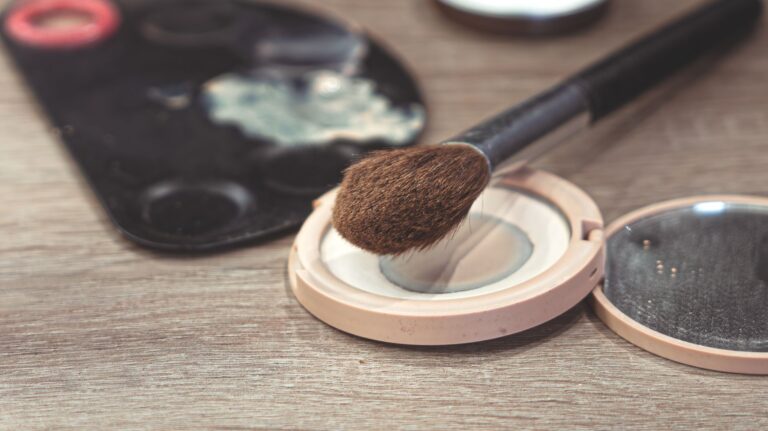 Century wig powder